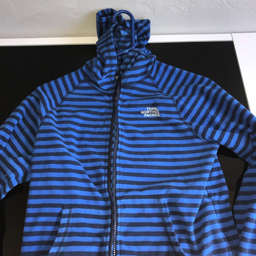 Youth large north face hoodie